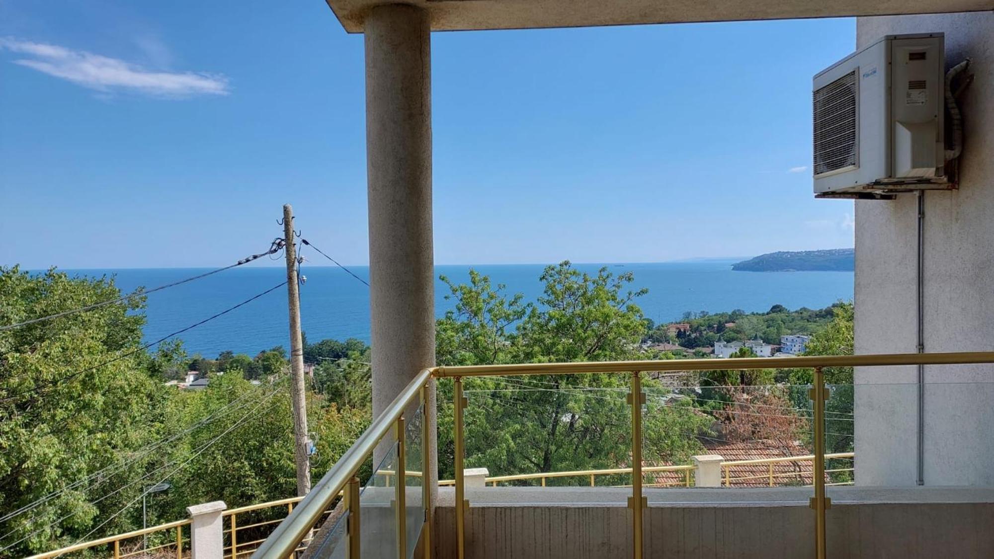 Quartz Hotels Varna Briz Exterior photo